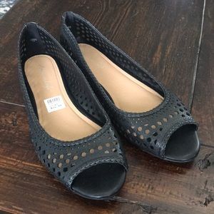 NWT American Eagle flats SZ 12